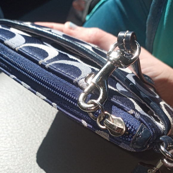 Coach Wristlet - Picture 6 of 9